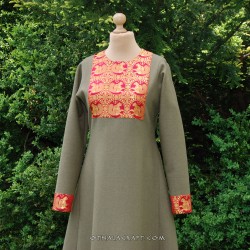 Woolen dress with brocade silk