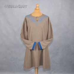 Woolen Viking tunic with embroidery